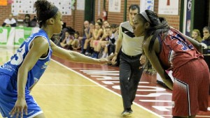 Ariel Edwards cierra la plantilla del equipo.