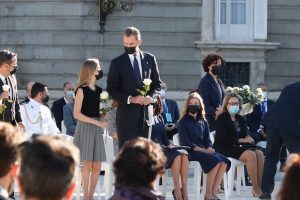 Familiares y víctimas del covid-19 participan en el Homenaje de Estado